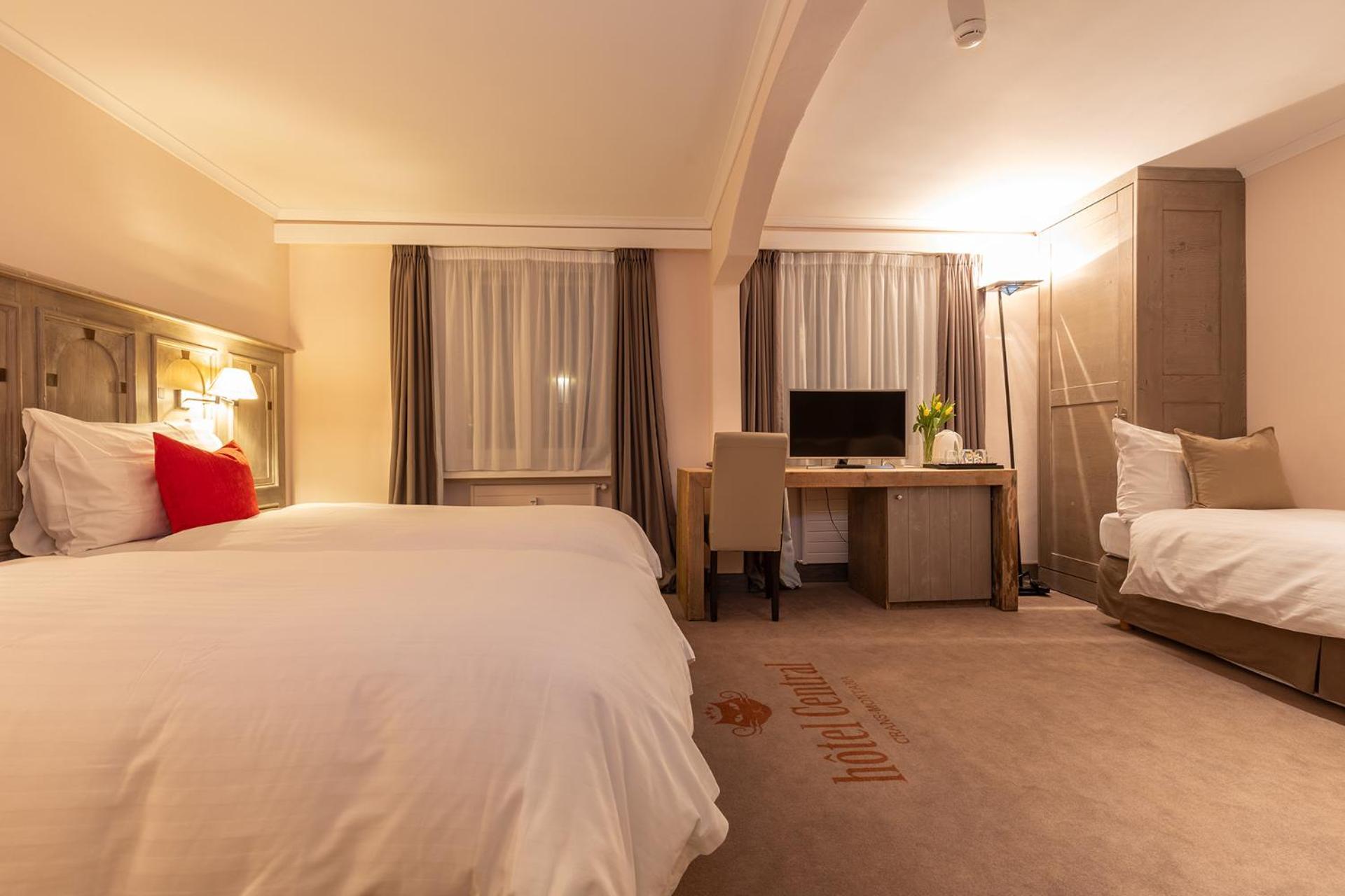 קראנס-מונטנה Hotel Central, Spa & Lounge Bar מראה חיצוני תמונה
