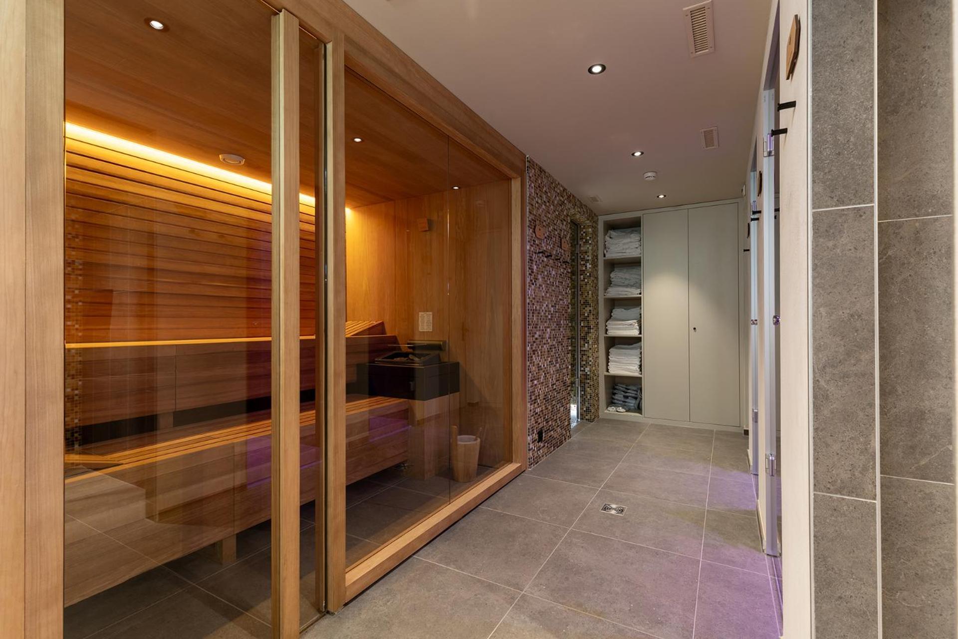 קראנס-מונטנה Hotel Central, Spa & Lounge Bar מראה חיצוני תמונה